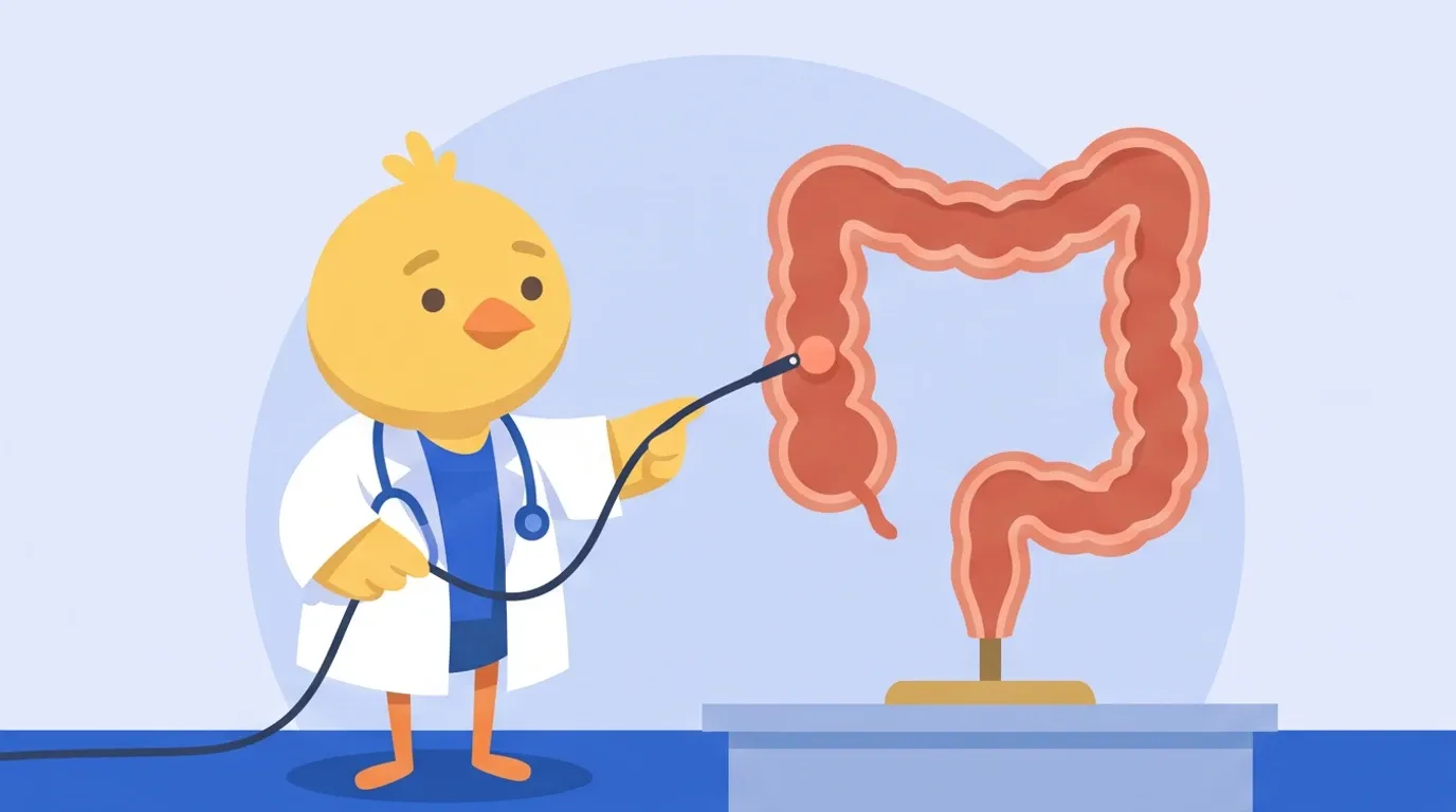 ヒヨコの医師が、くねくねと曲がった大腸の模型の中にある小さな丸いポリープを、細長い内視鏡の先で指し示している